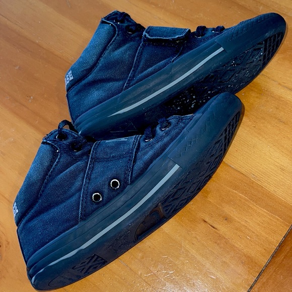 CONVERSE | Boys Black and Gray  High Top Converse All Star With Strap Size 3 - Picture 7 of 9